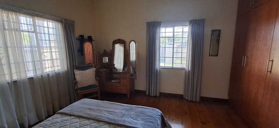4 Bedroom Property for Sale in Van Riebeeck Hoogte Eastern Cape